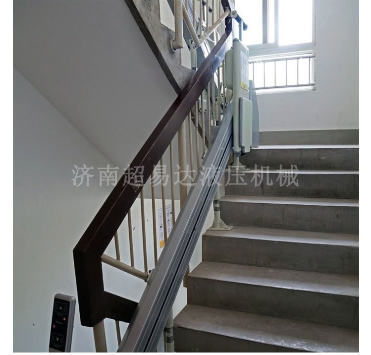 分段式斜掛升降平臺 分段式斜掛升降平臺